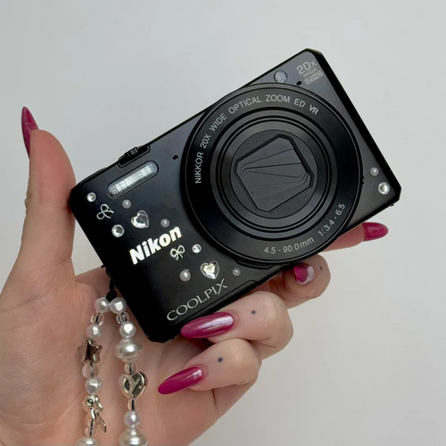 ✨Pre-Owned Digital Cam – Vintage Vibes Guaranteed 📸